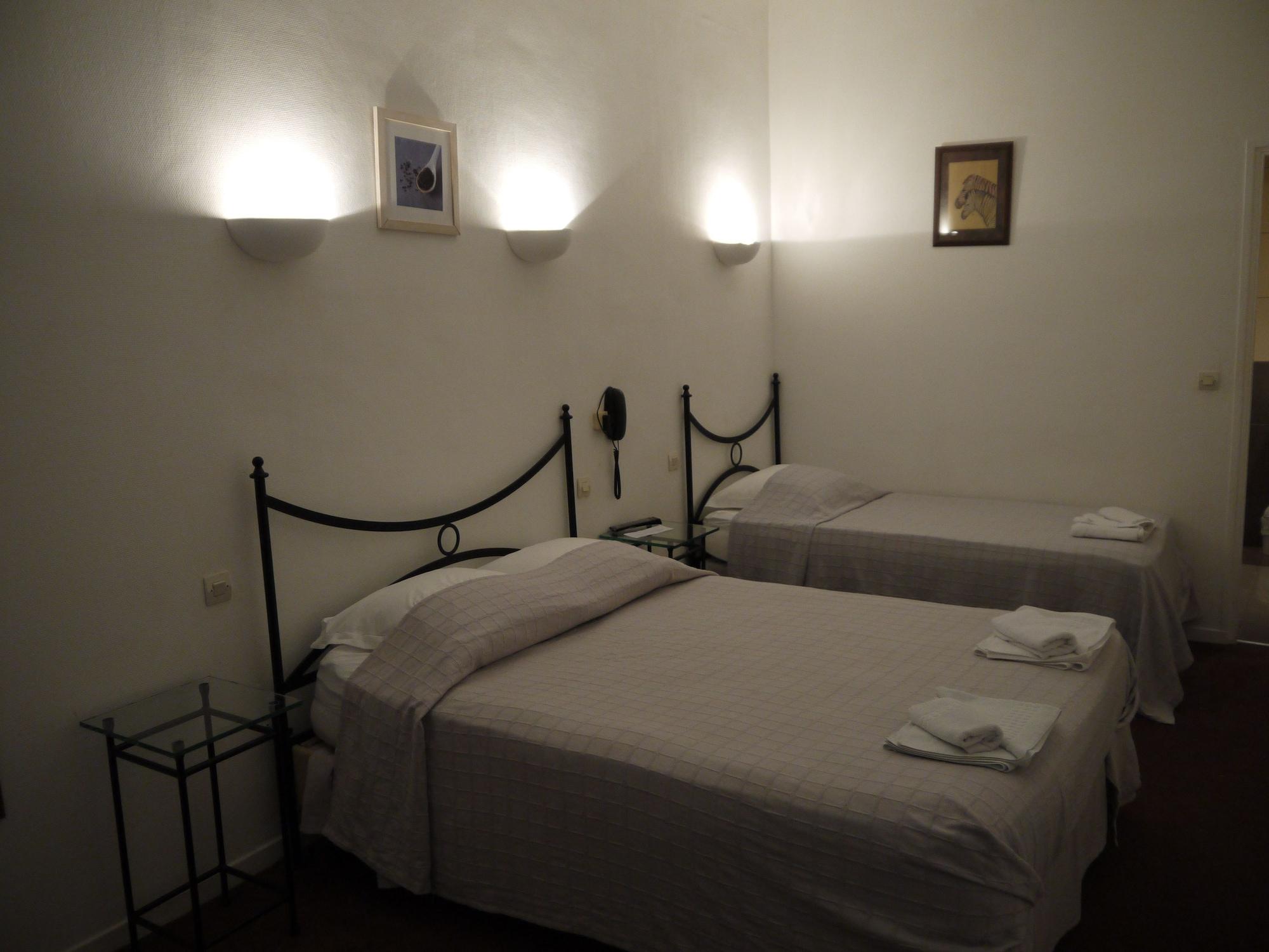 Hotel Portalet Hyeres Luaran gambar