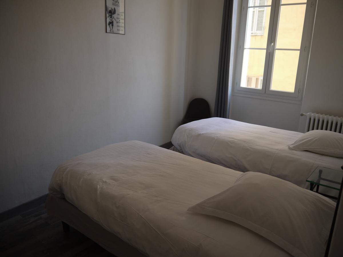 Hotel Portalet Hyeres Luaran gambar