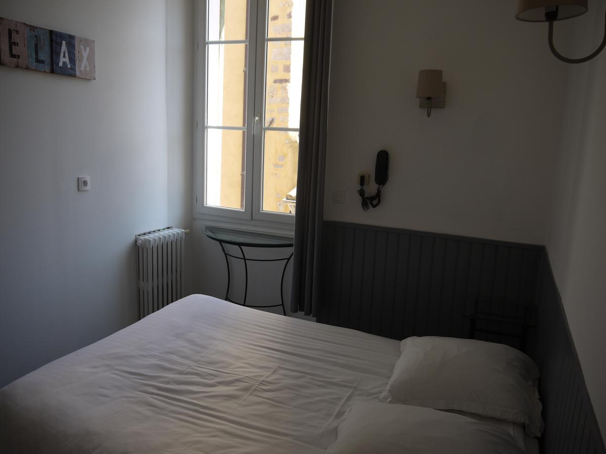Hotel Portalet Hyeres Luaran gambar