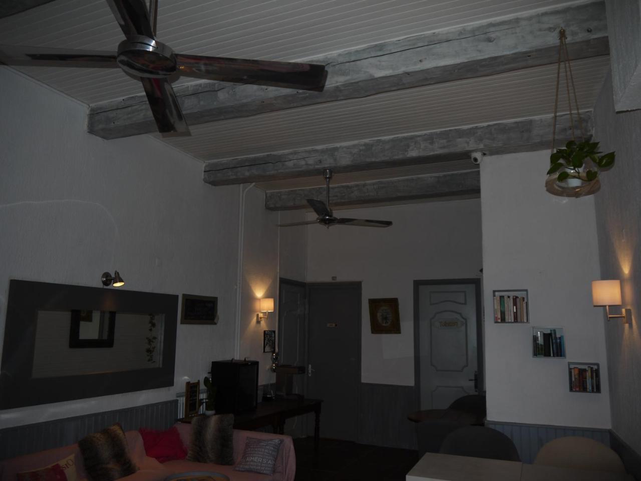 Hotel Portalet Hyeres Luaran gambar