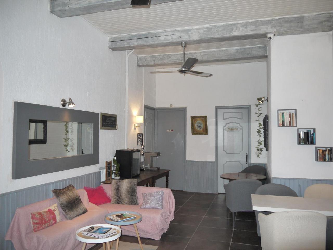 Hotel Portalet Hyeres Luaran gambar