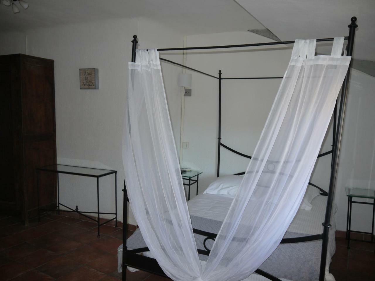 Hotel Portalet Hyeres Luaran gambar