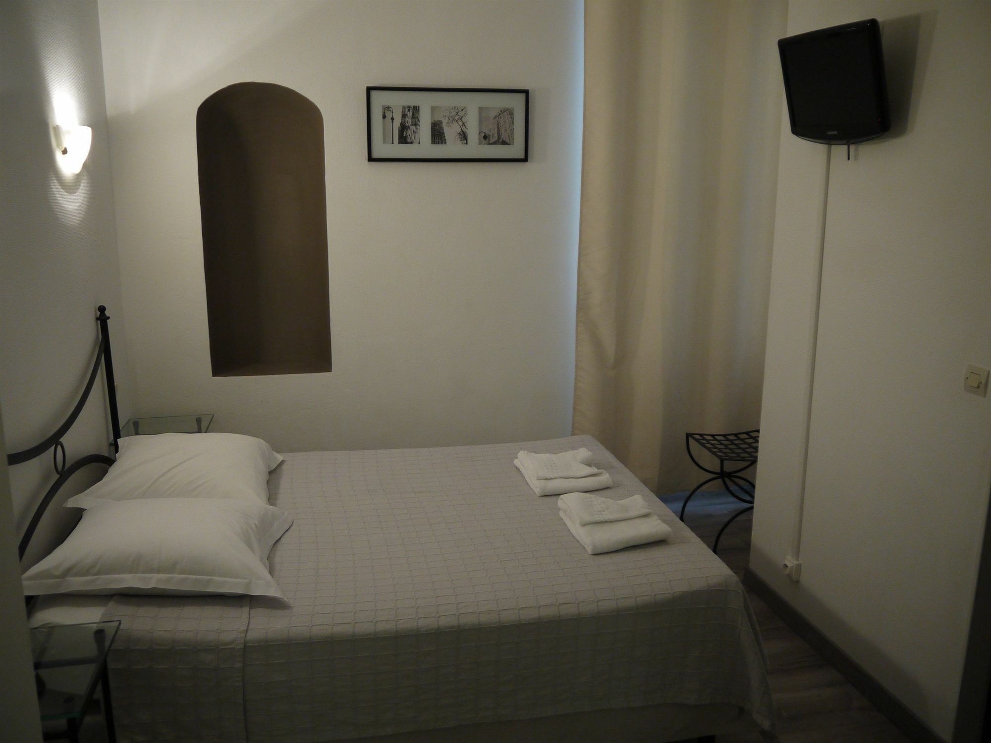 Hotel Portalet Hyeres Luaran gambar